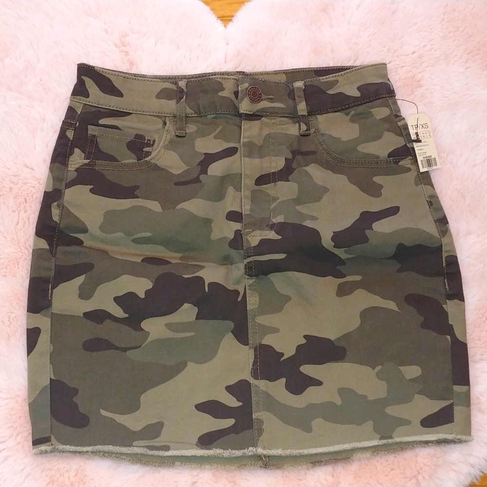 BNWT Garage Mini Skirt High Rise Khaki Combo